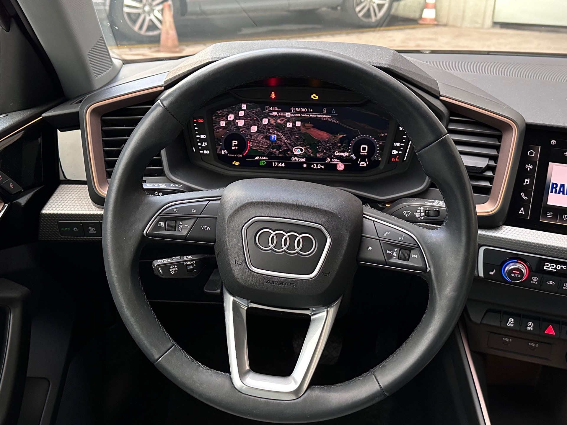 AUDI A1 allstreet 35 TFSI S-tronic-image-5