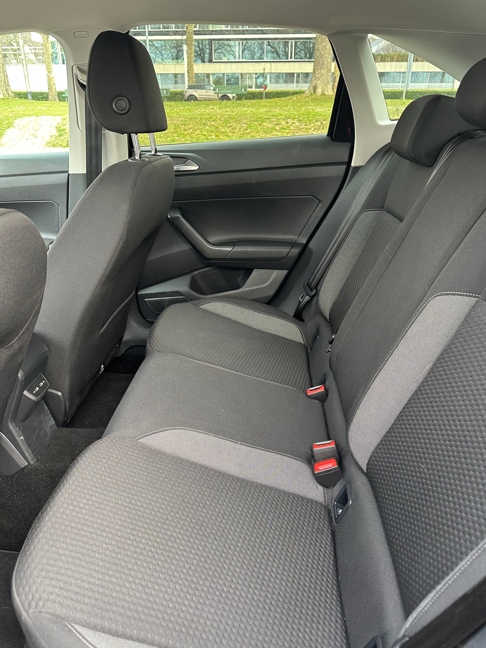 VW Taigo 1.0 TSI Life-image-5