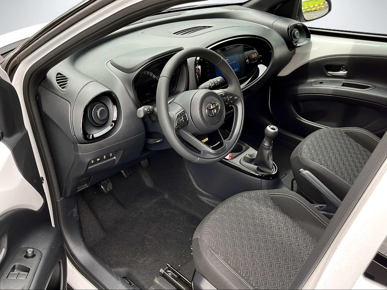 TOYOTA Aygo X 1.0 VVT-i Trend-image-16