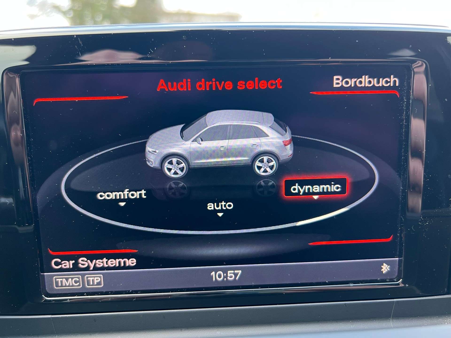 AUDI RS Q3 2.5 TFSI quattro S-tronic-image-10