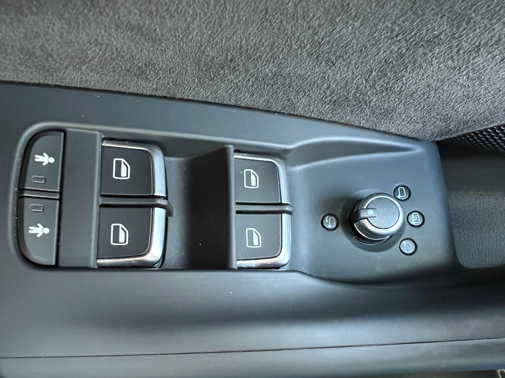 AUDI RS Q3 2.5 TFSI quattro S-tronic-image-12