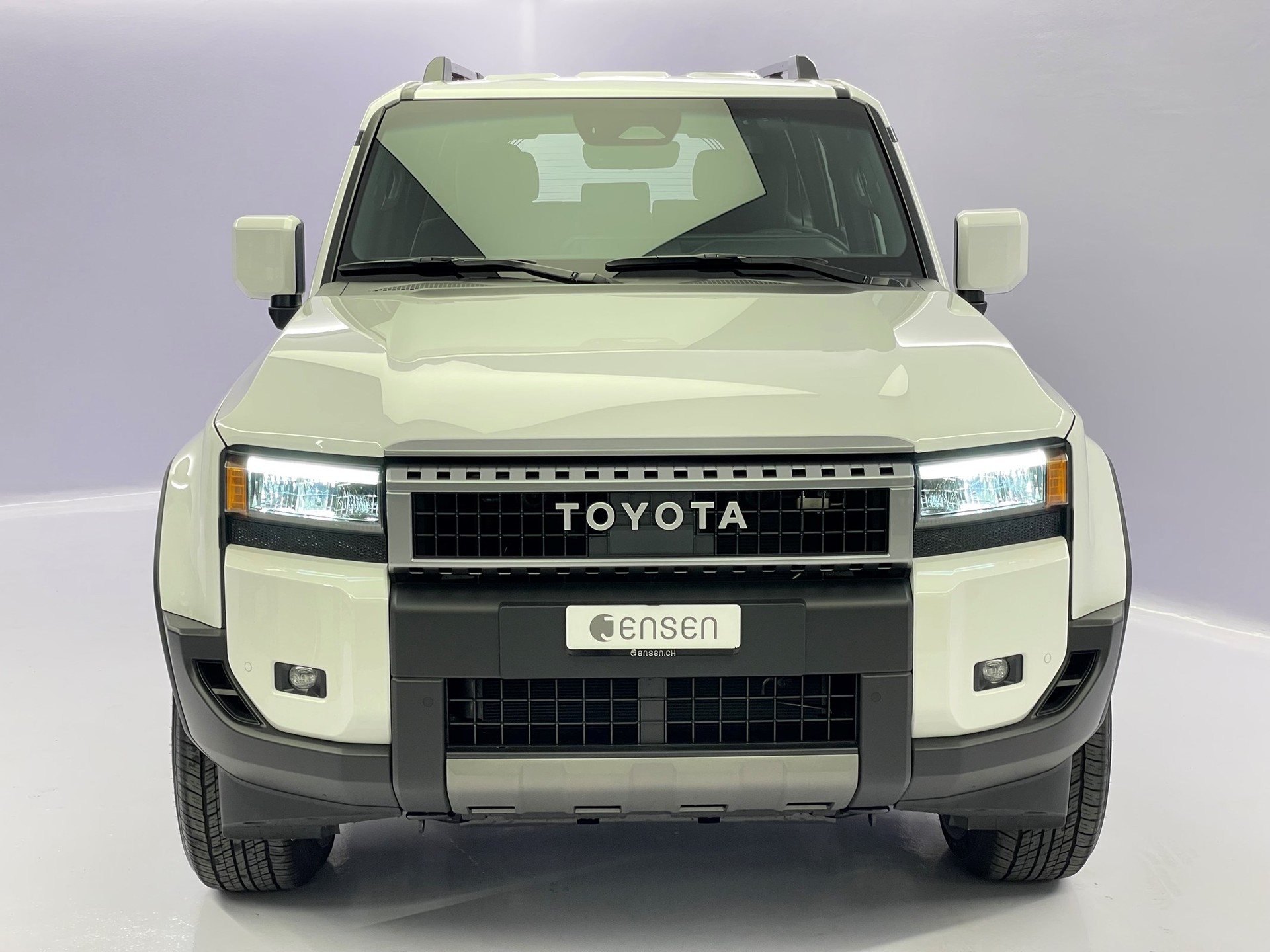 TOYOTA Land Cruiser 2.8 D 230 Comfort AWD-showroom-element-1