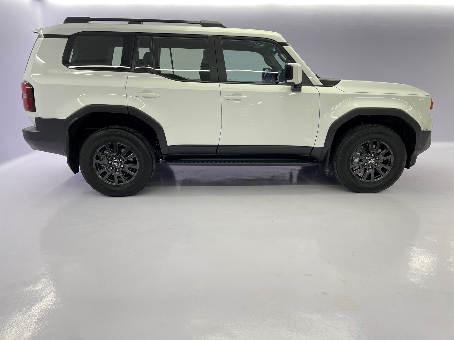 TOYOTA Land Cruiser 2.8 D 230 Comfort AWD-showroom-element-2