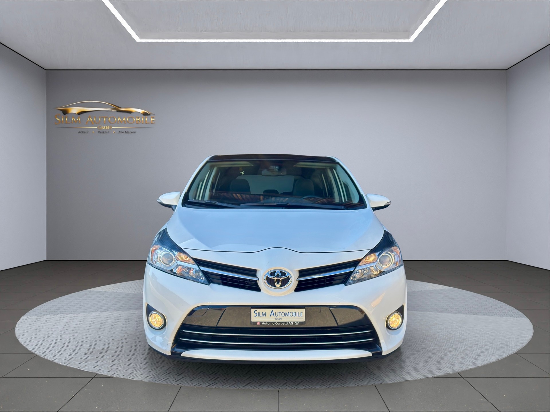 TOYOTA Verso 1.8 Limited Edition-showroom-element-2