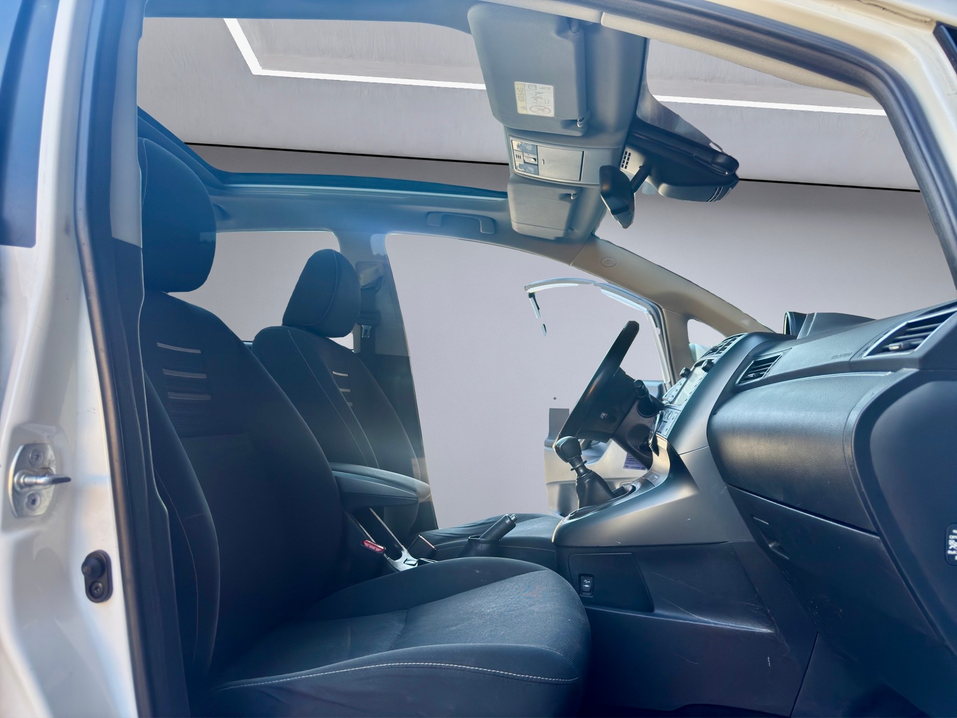 TOYOTA Verso 1.8 Limited Edition-image-9