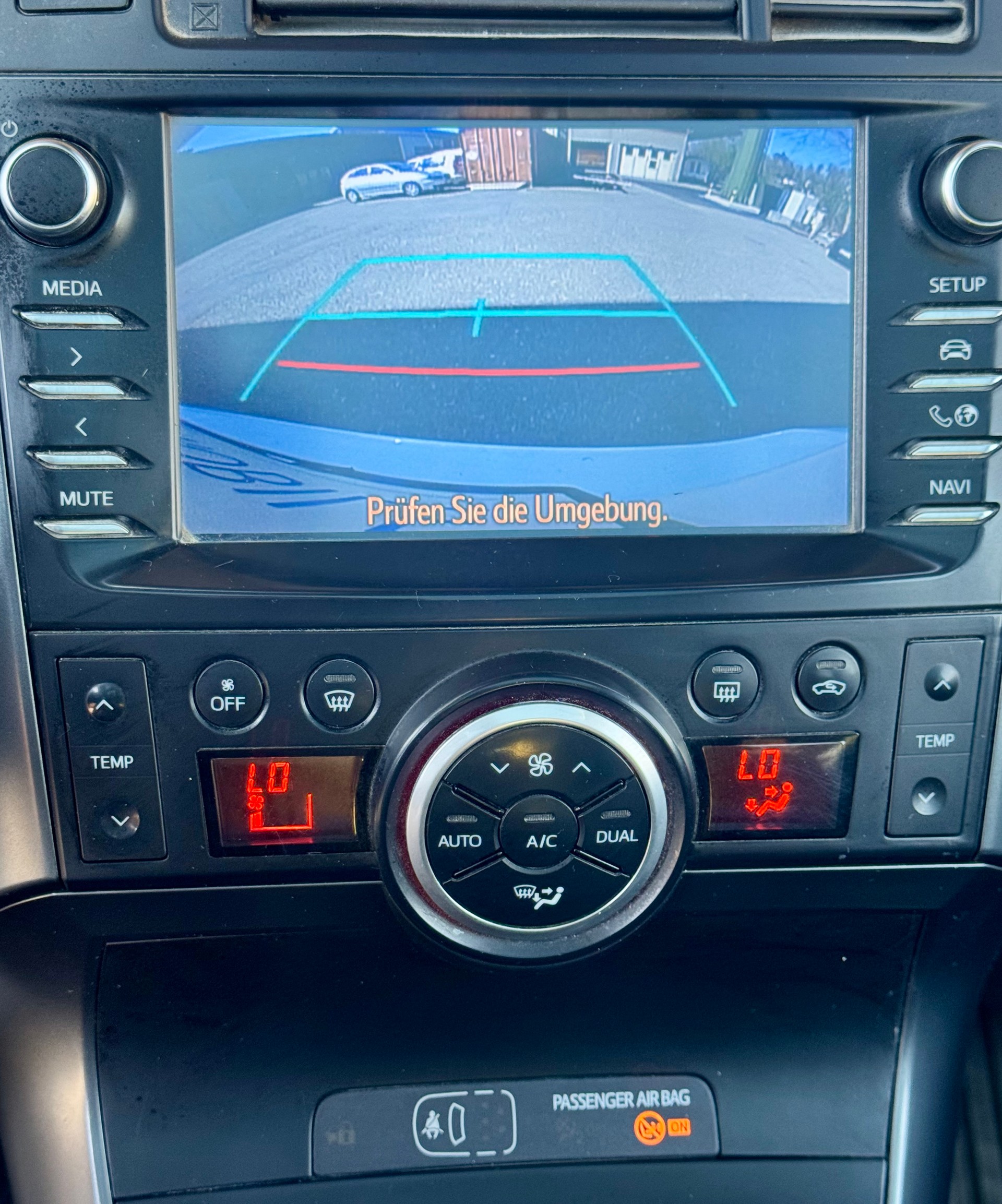 TOYOTA Verso 1.8 Limited Edition-image-19