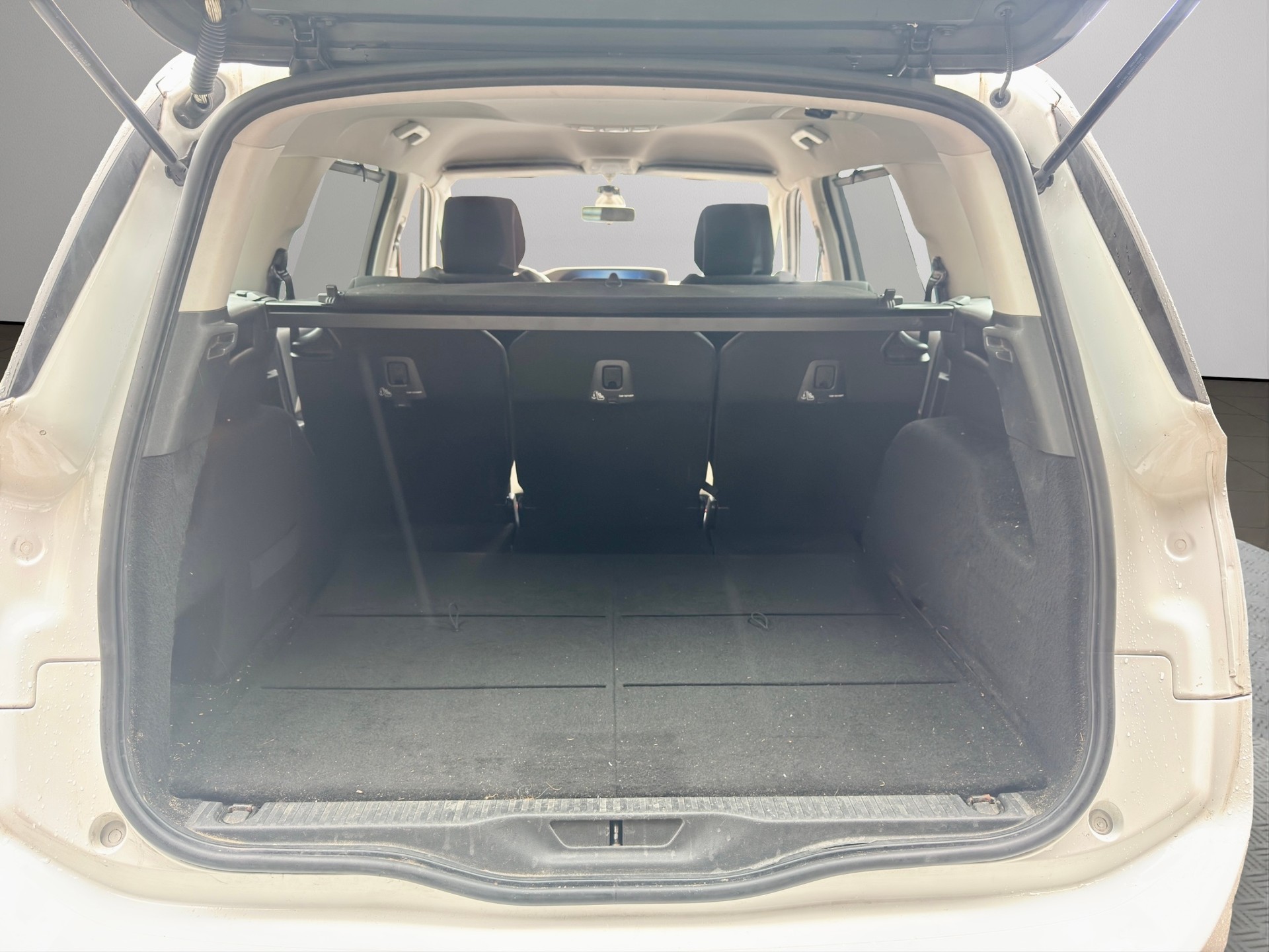 CITROEN Grand C4 Picasso 1.6 e-HDi Exclusive-image-15