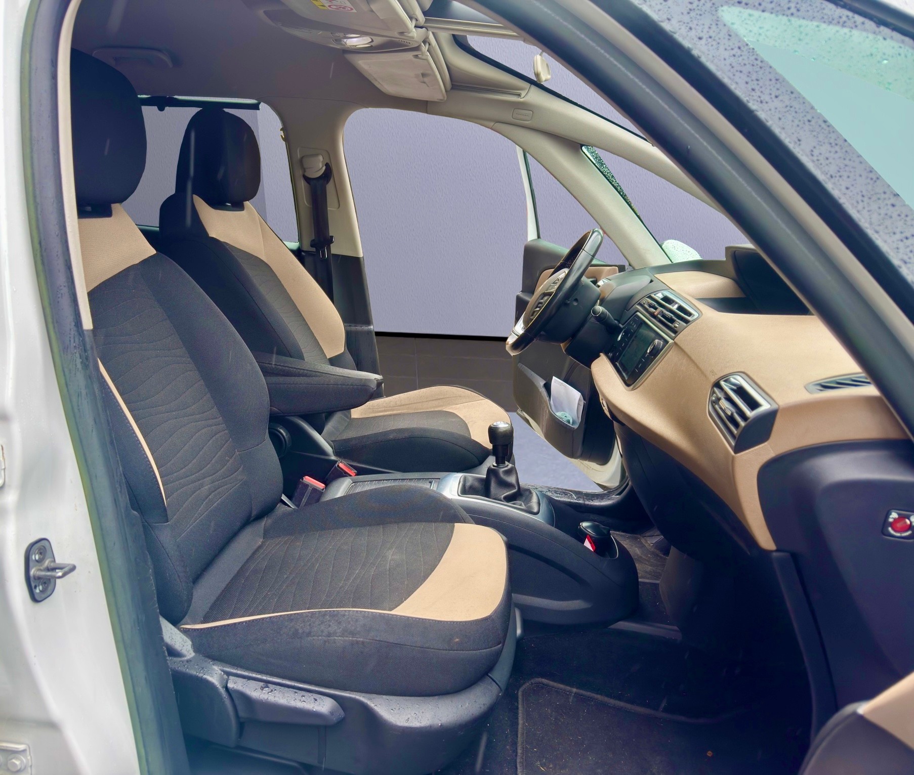 CITROEN Grand C4 Picasso 1.6 e-HDi Exclusive-image-9