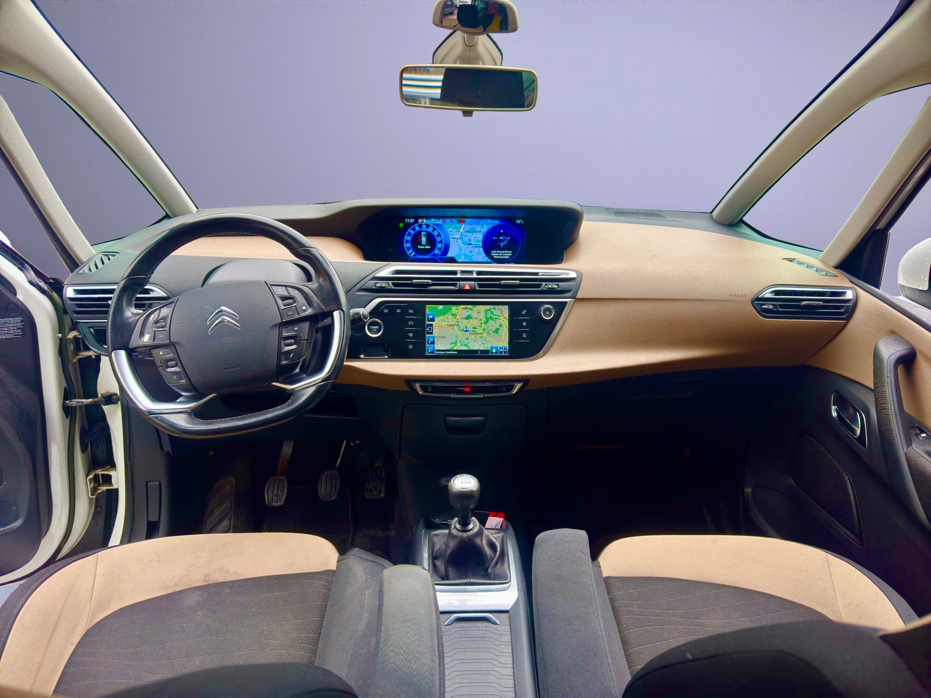 CITROEN Grand C4 Picasso 1.6 e-HDi Exclusive-image-12
