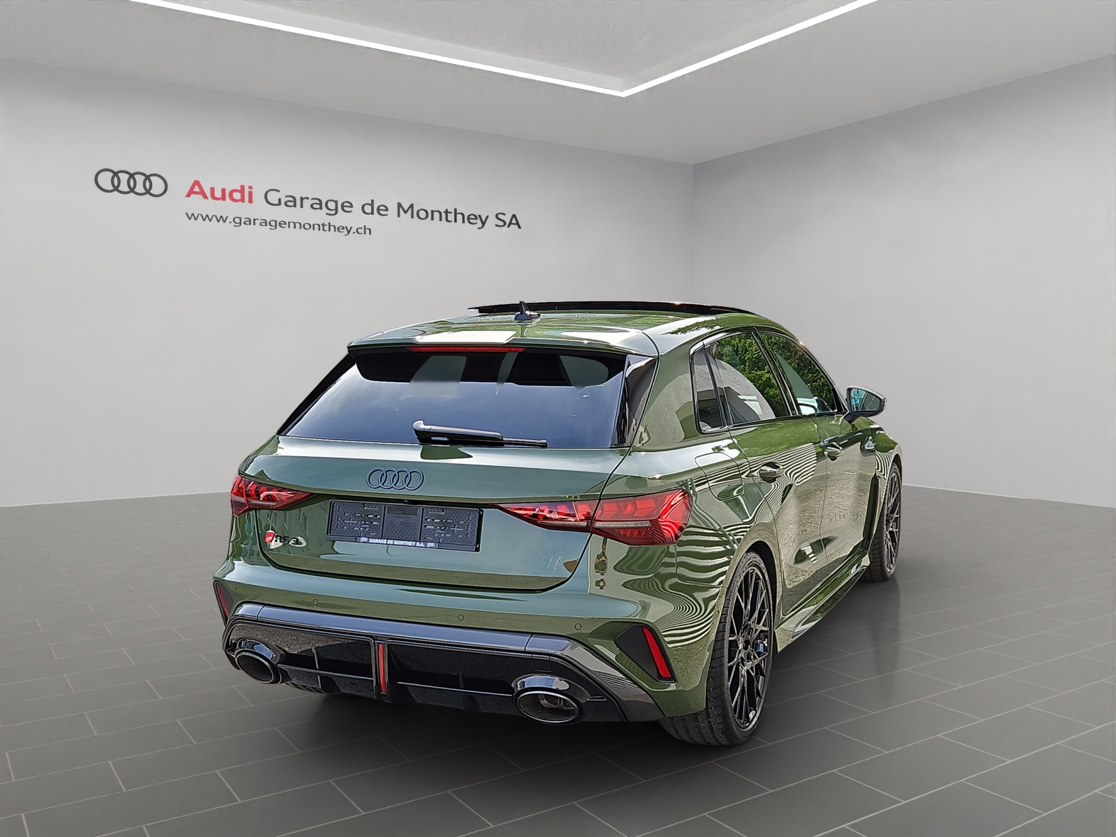 AUDI RS3 Sportback 2.5 TSI quattro S-tronic-showroom-element-3