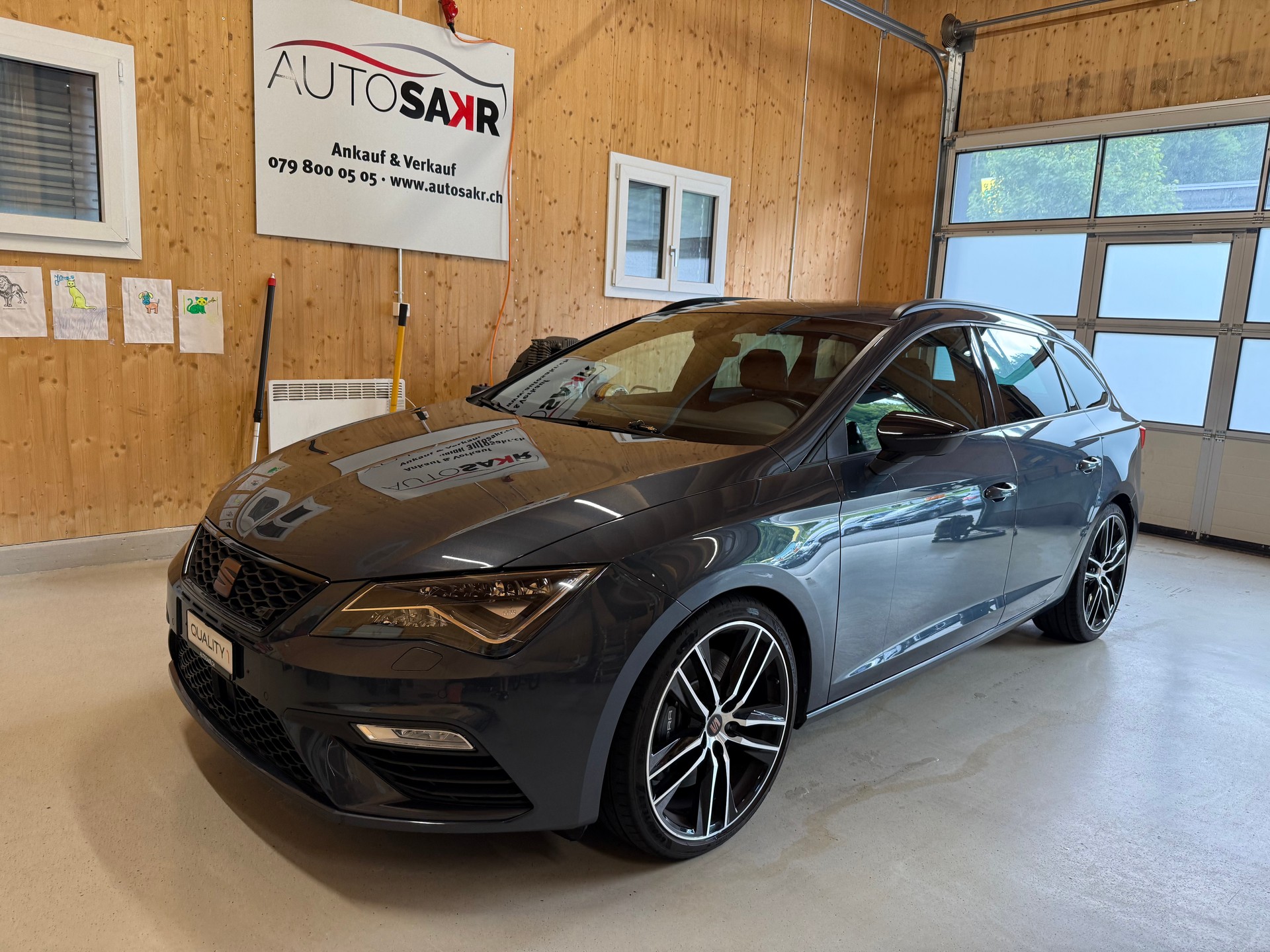 SEAT Leon ST 2.0 TSI Cupra 300 4 Drive DSG