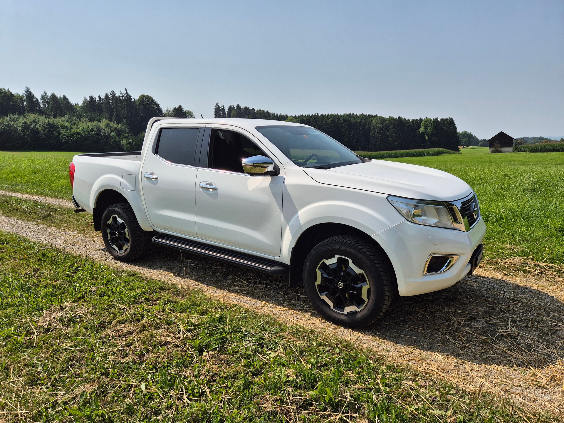 NISSAN Navara Double Cab Acenta 2.3 (Pick-up)