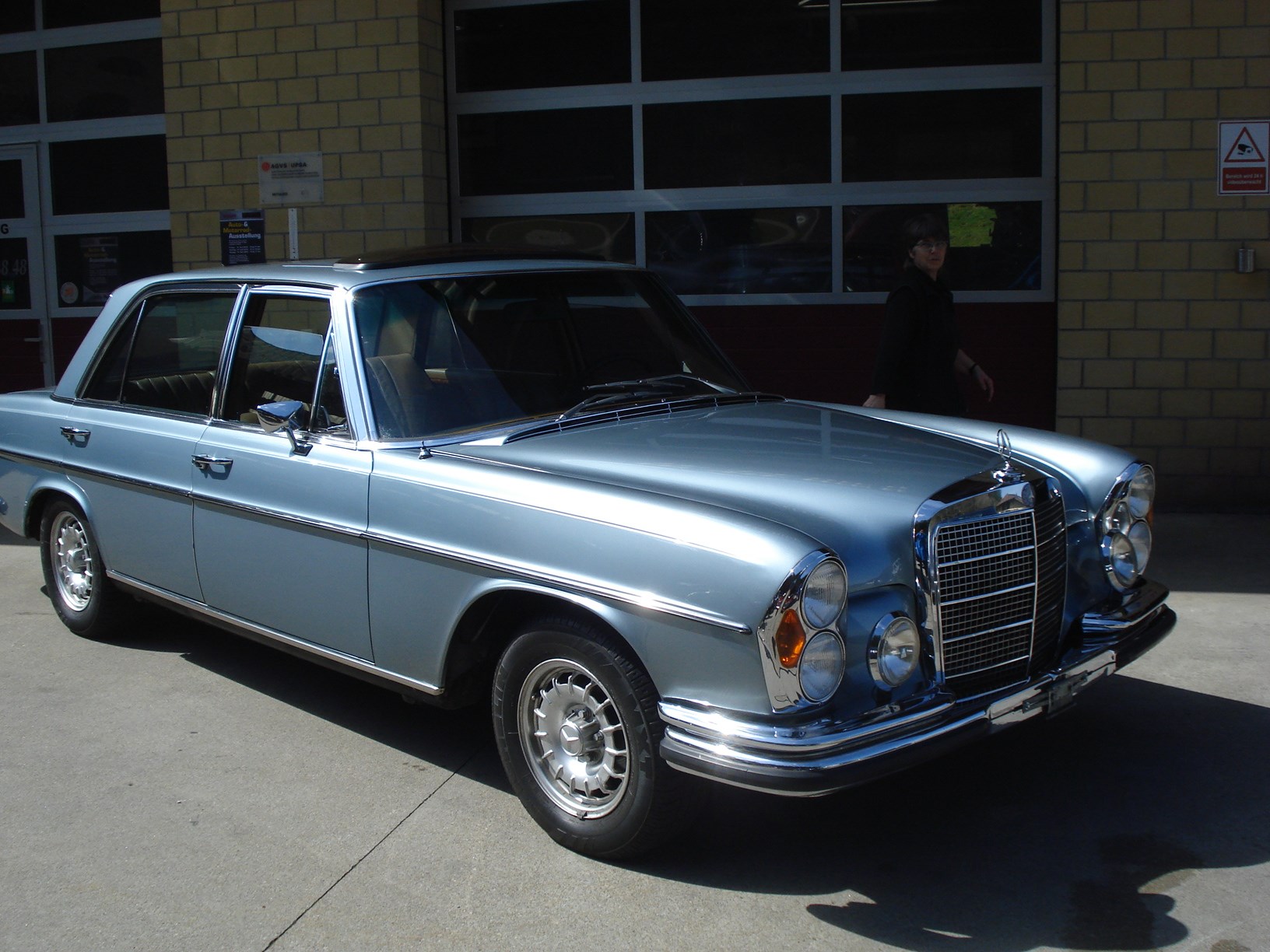 MERCEDES-BENZ 300 300 SEL
