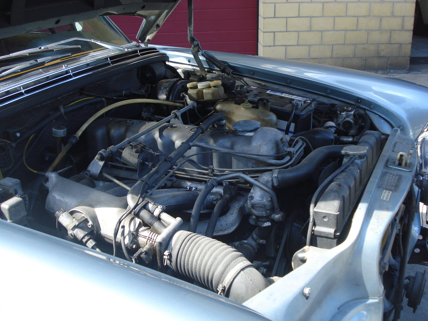 MERCEDES-BENZ 300 300 SEL-showroom-element-3
