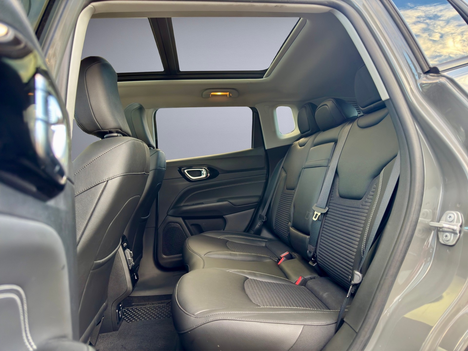 JEEP Compass 1.3 Turbo 80th Anniversary Facelift-image-10