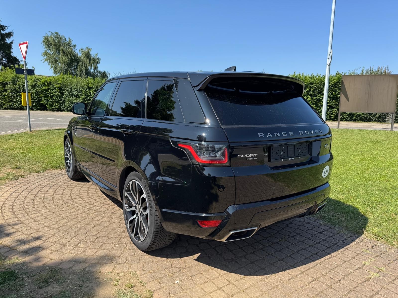 LAND ROVER Range Rover Sport P400 3.0 I6 MHEV HSE Automatic-showroom-element-3