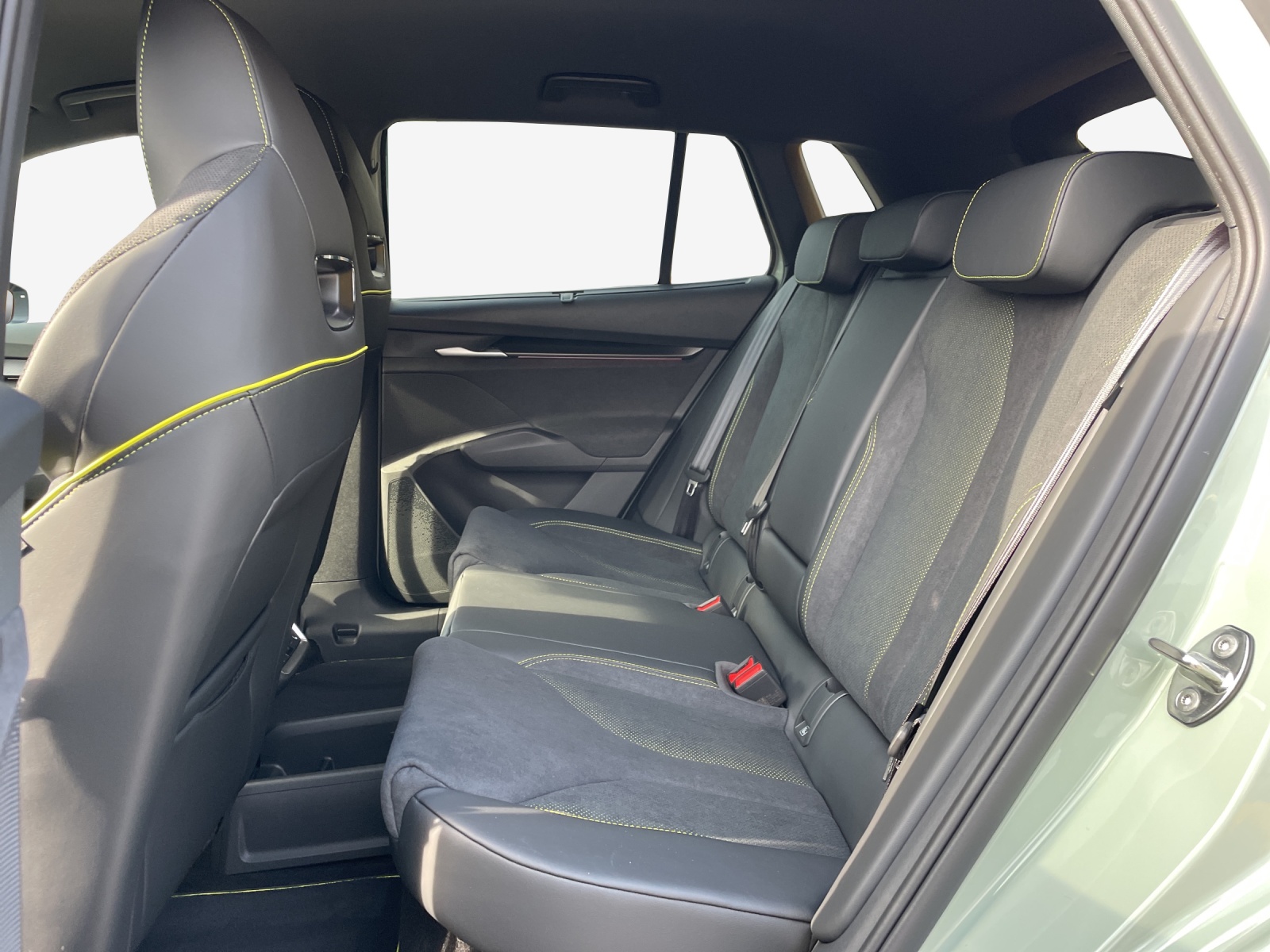 SKODA Elroq 85 RS-image-11
