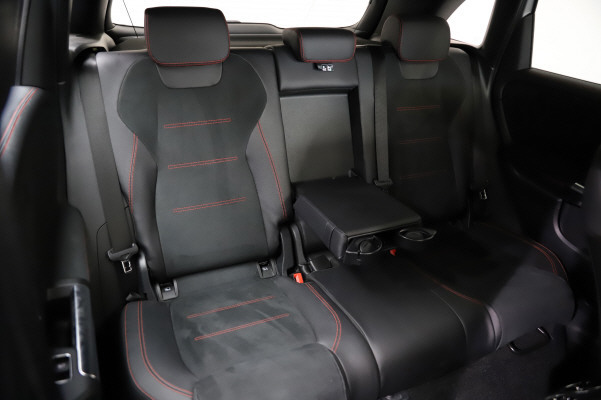 Image MERCEDES-BENZ B-250 B 250 4Matic AMG Line