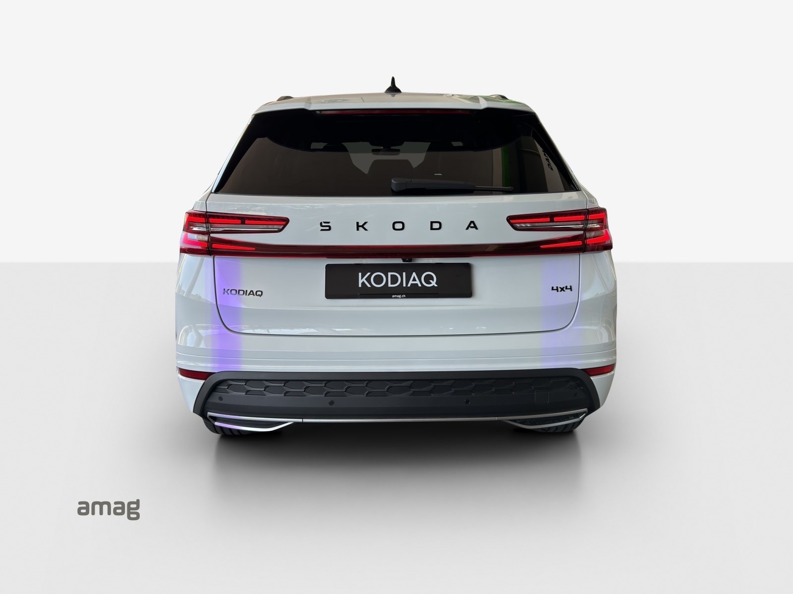 SKODA Kodiaq 2.0 TSI Sportline 4x4-showroom-element-3