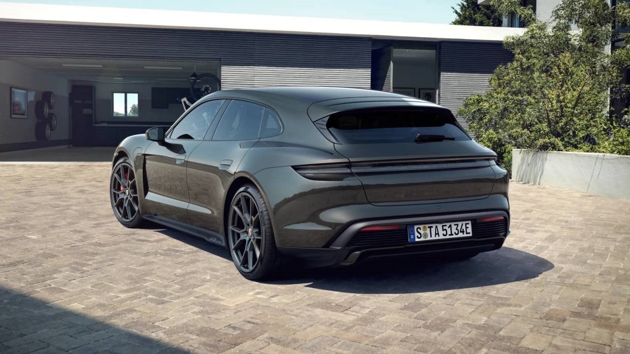 PORSCHE TAYCAN GTS Sport Turismo-showroom-element-2