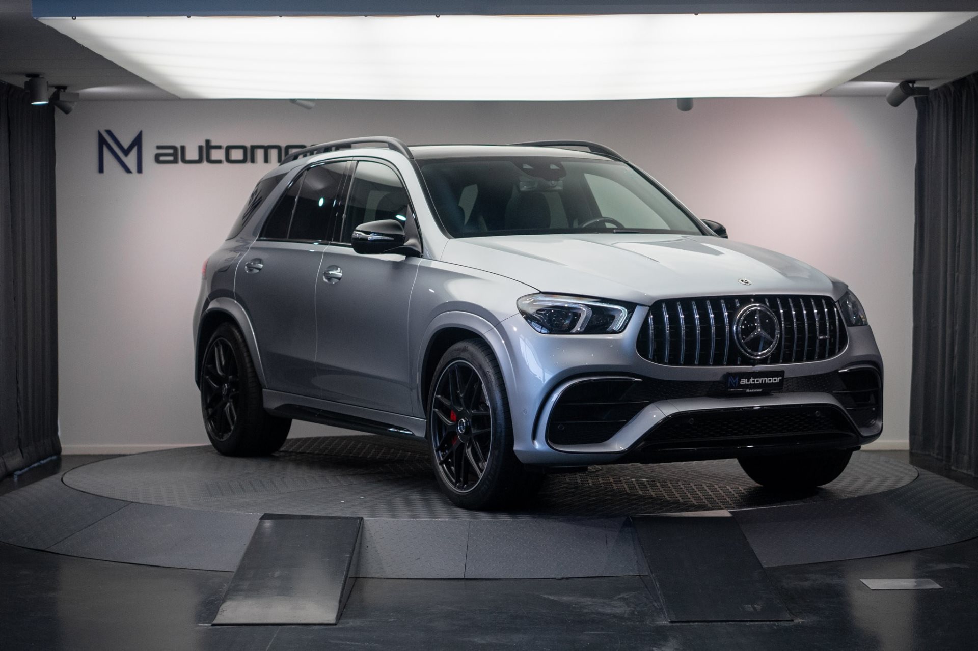 MERCEDES-BENZ GLE 63 AMG 63S 4Matic+ Speedshift *AHK* *Panorama* *Burmester* *Carbon* *Standheizung*-showroom-element-2