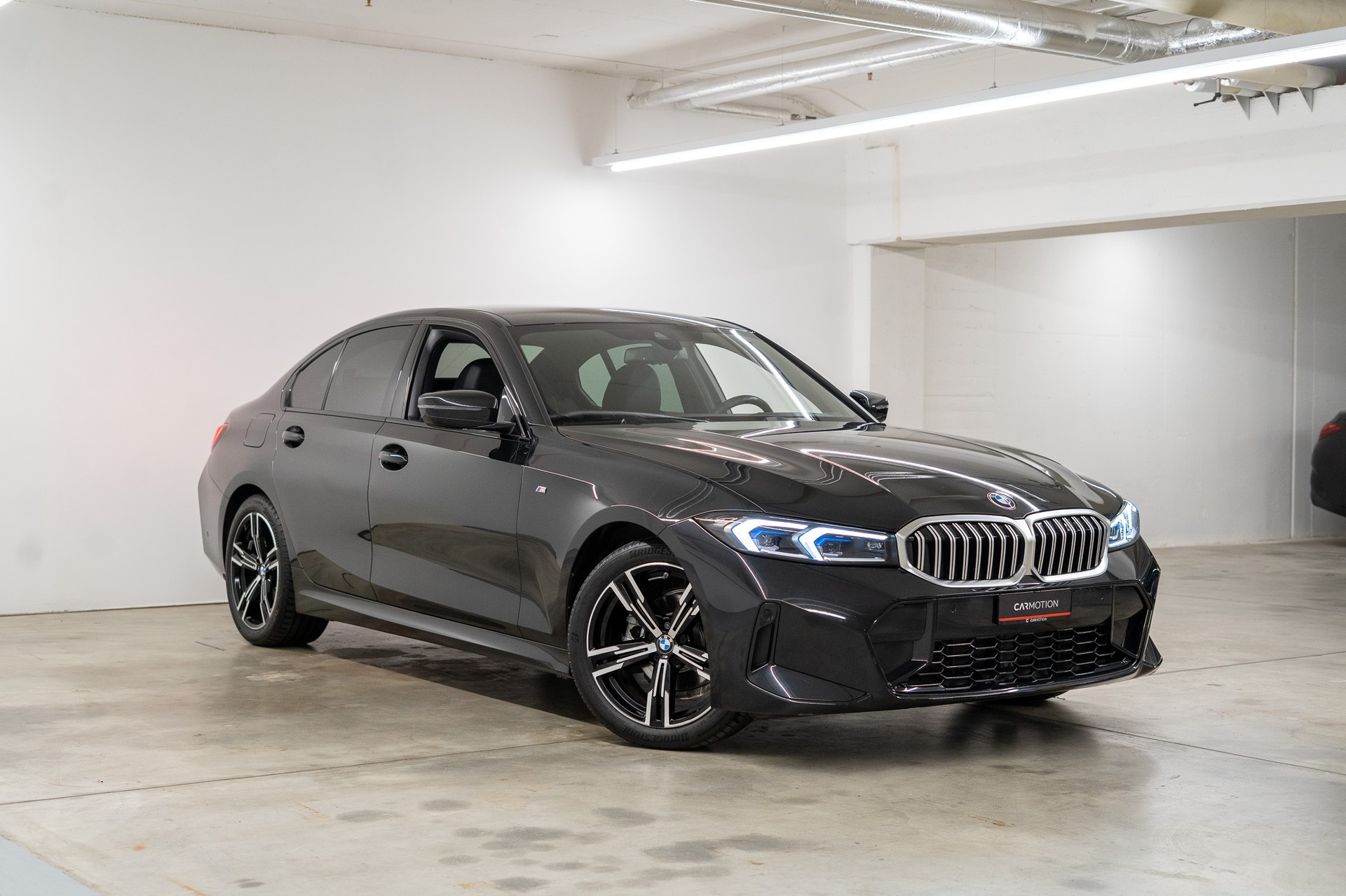 BMW 318d M Sport *FACELIFT*-showroom-element-2