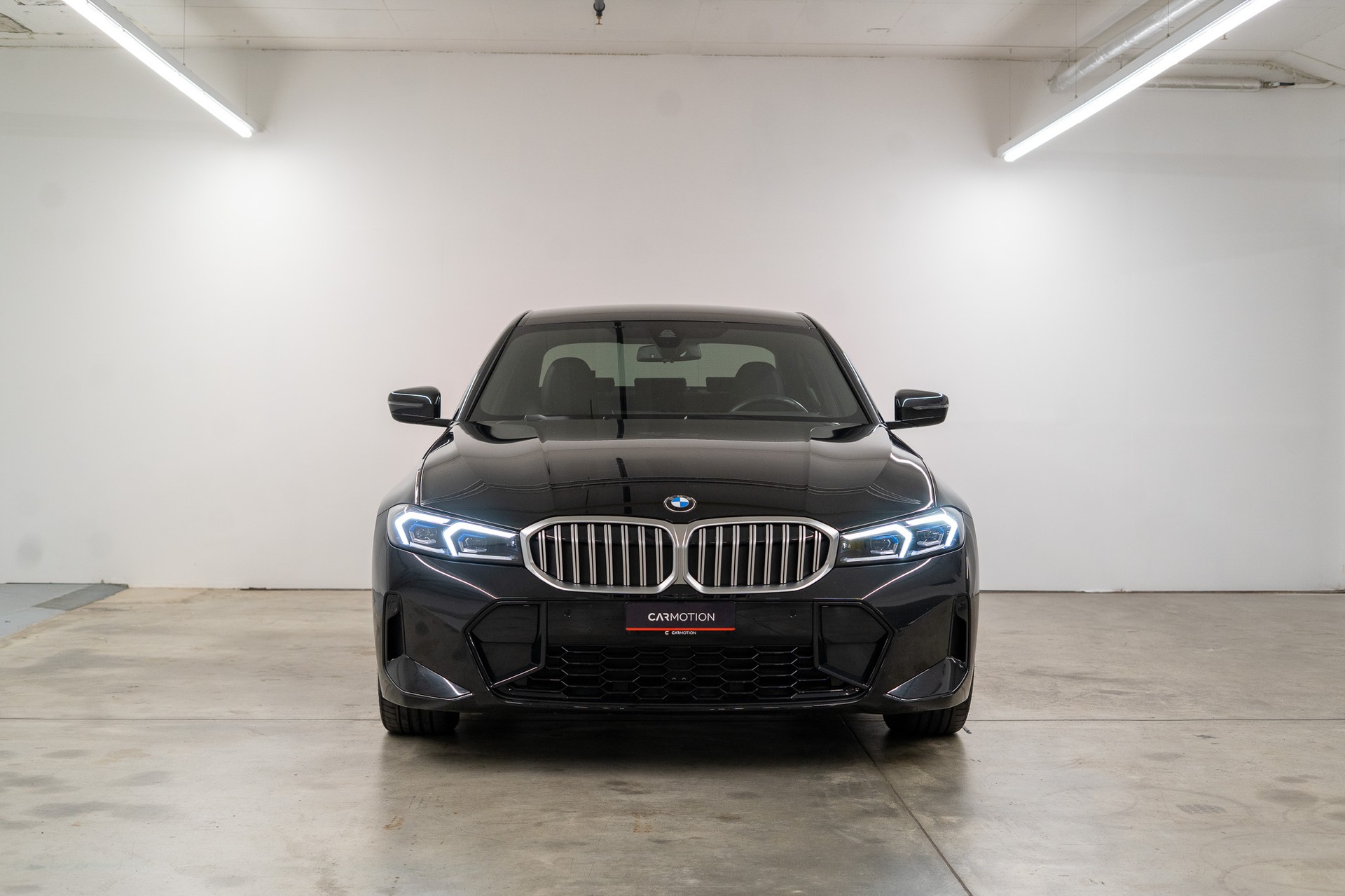 BMW 318d M Sport *FACELIFT*-showroom-element-1
