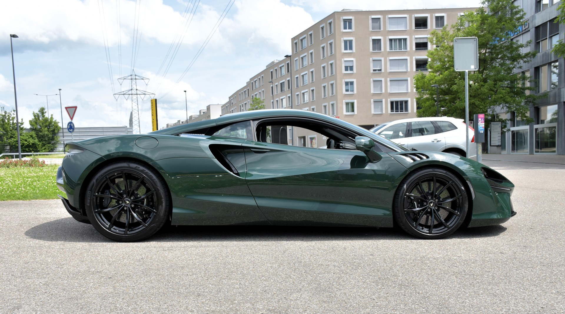 McLAREN ARTURA 3.0 V6-image-7