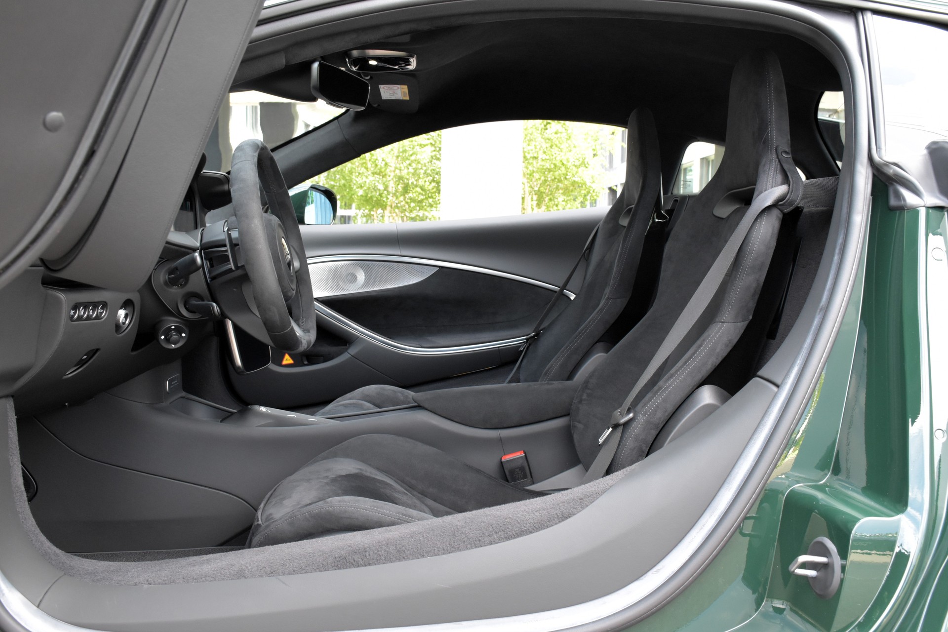 McLAREN ARTURA 3.0 V6-image-16