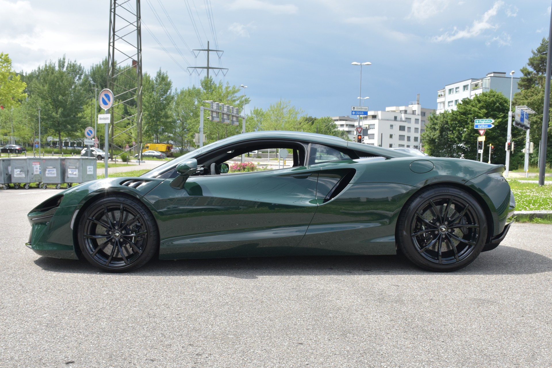 McLAREN ARTURA 3.0 V6-showroom-element-3