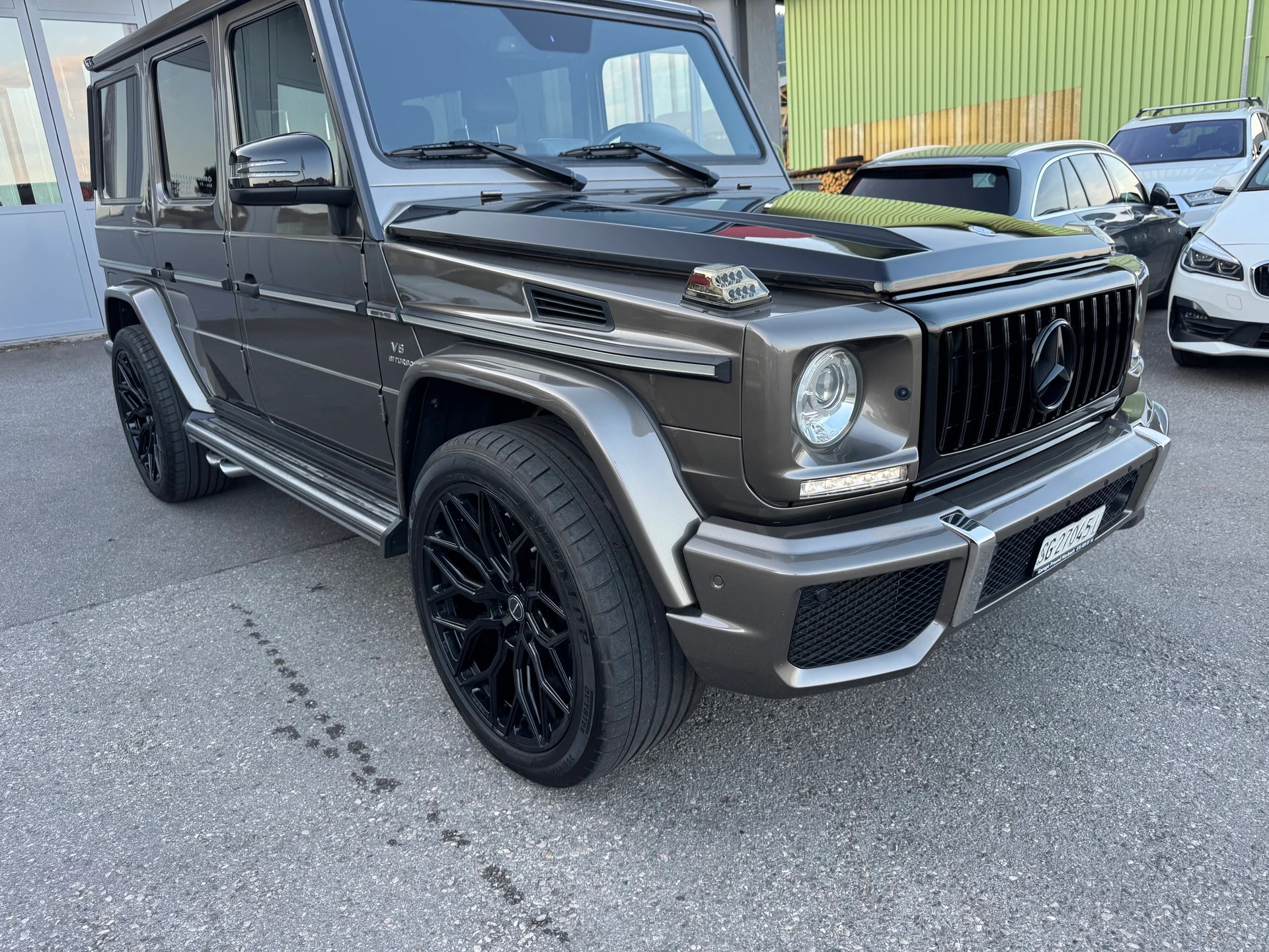 MERCEDES-BENZ G 63 AMG Automatic-showroom-element-1