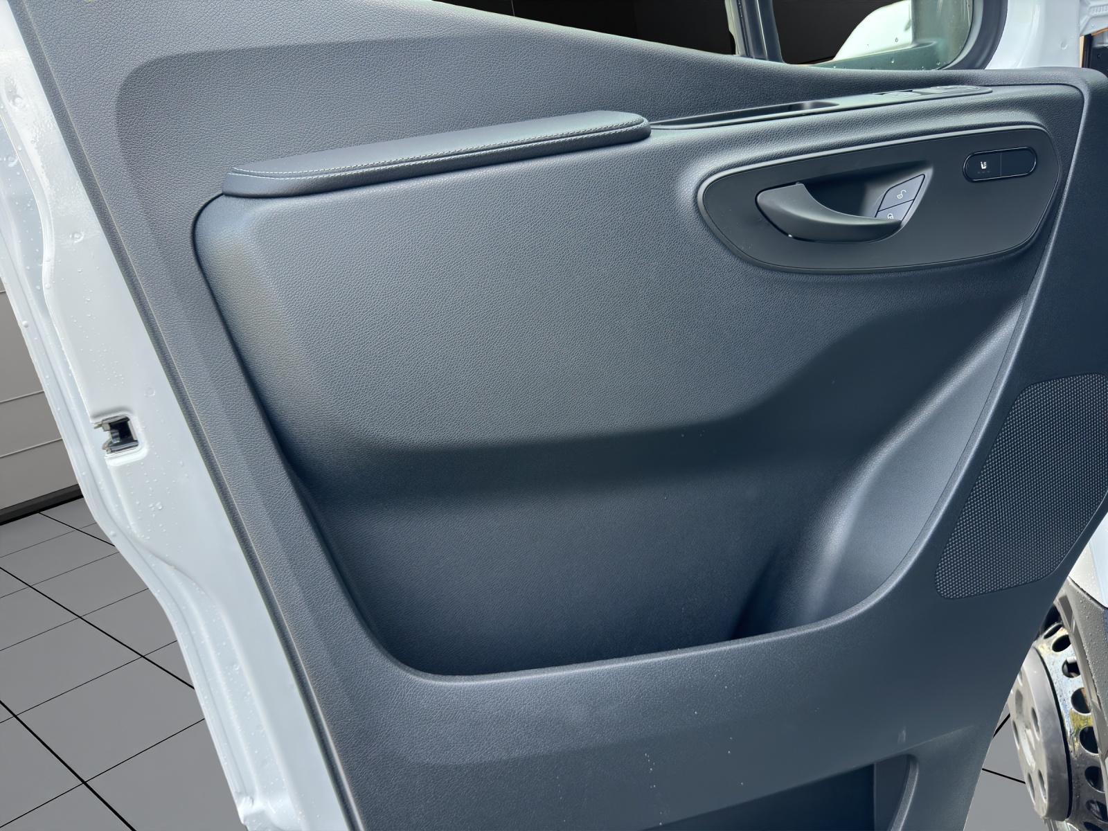 Image MERCEDES-BENZ SPRINTER Sprinter 519 CDI CH Pont Fixe 3T5