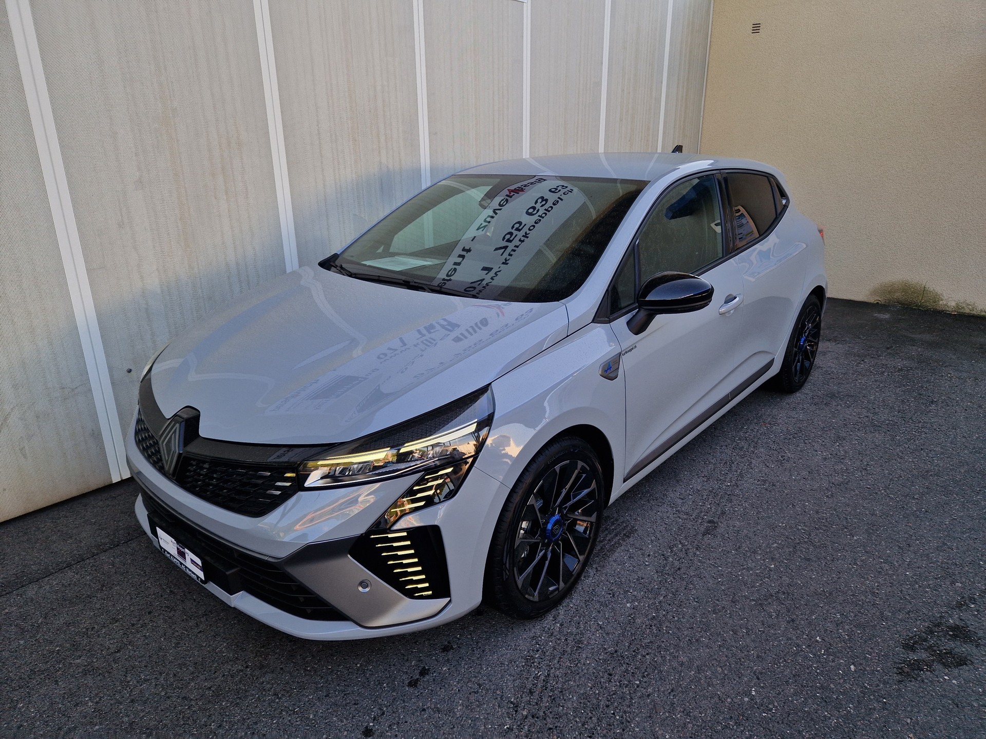 RENAULT Clio 1.6 E-Tech esprit Alpine-showroom-element-1