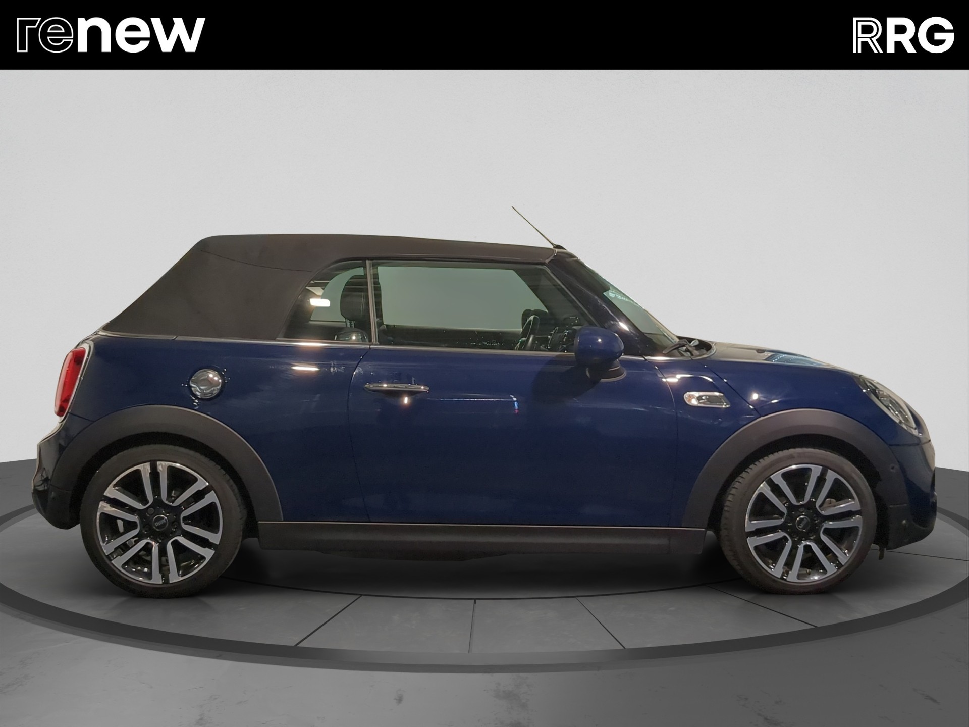 MINI Cooper S Cabriolet DKG-showroom-element-1