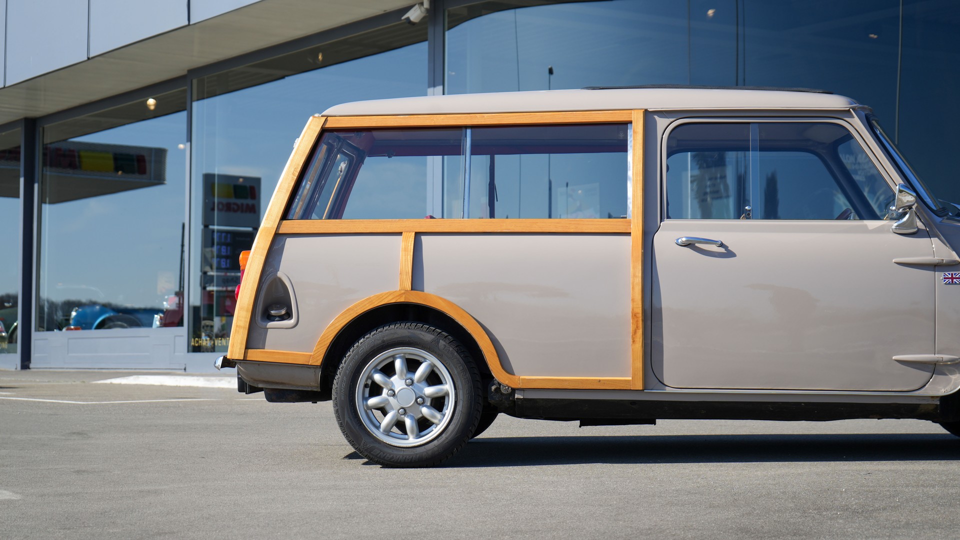 MORRIS Clubman Woody-image-11