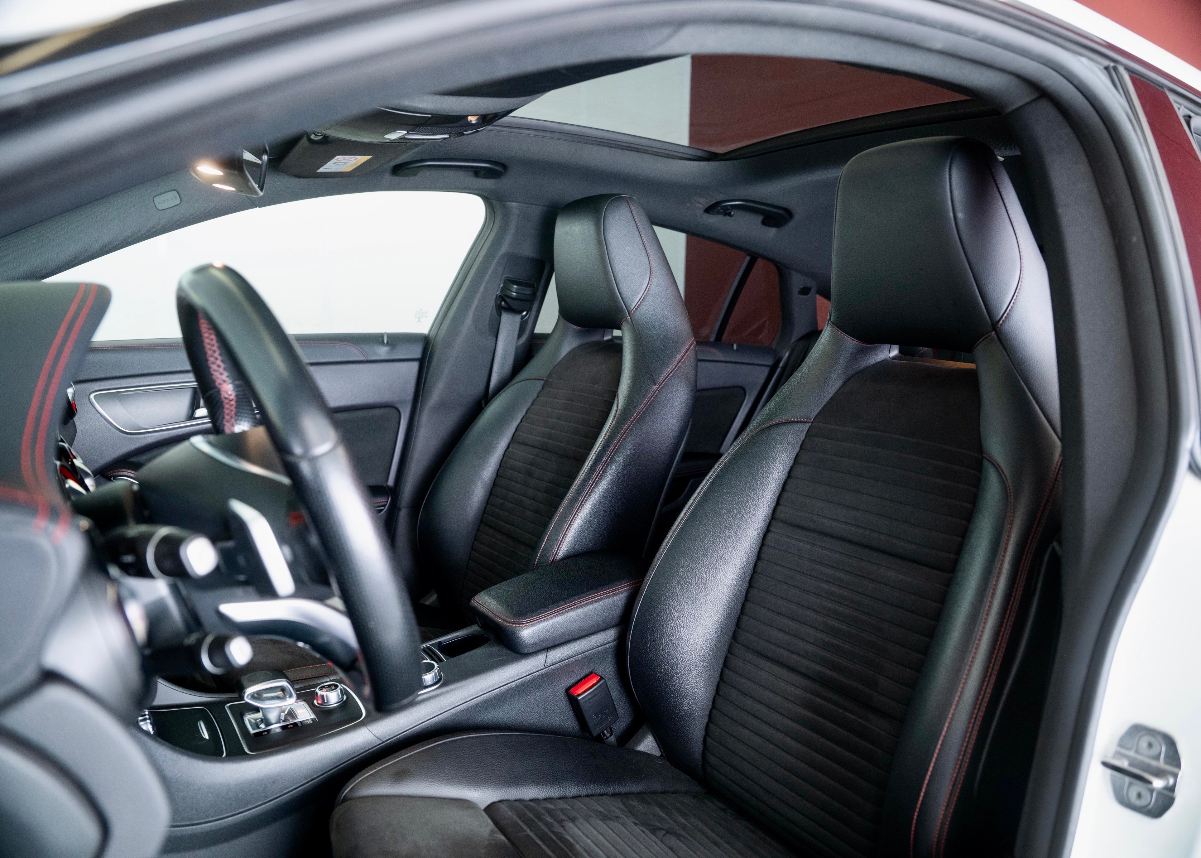 Image MERCEDES-BENZ CLA-45-AMG CLA Shooting Brake 45 AMG 4Matic (Swiss car)