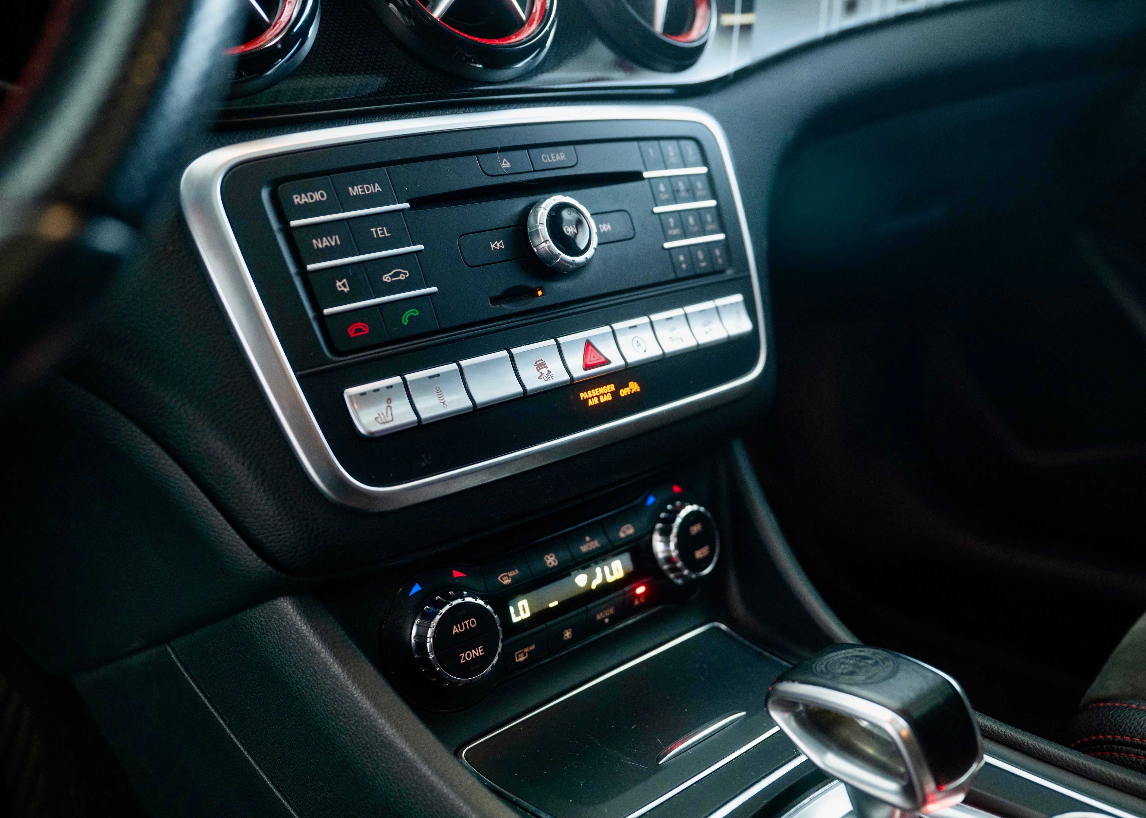 Image MERCEDES-BENZ CLA-45-AMG CLA Shooting Brake 45 AMG 4Matic (Swiss car)