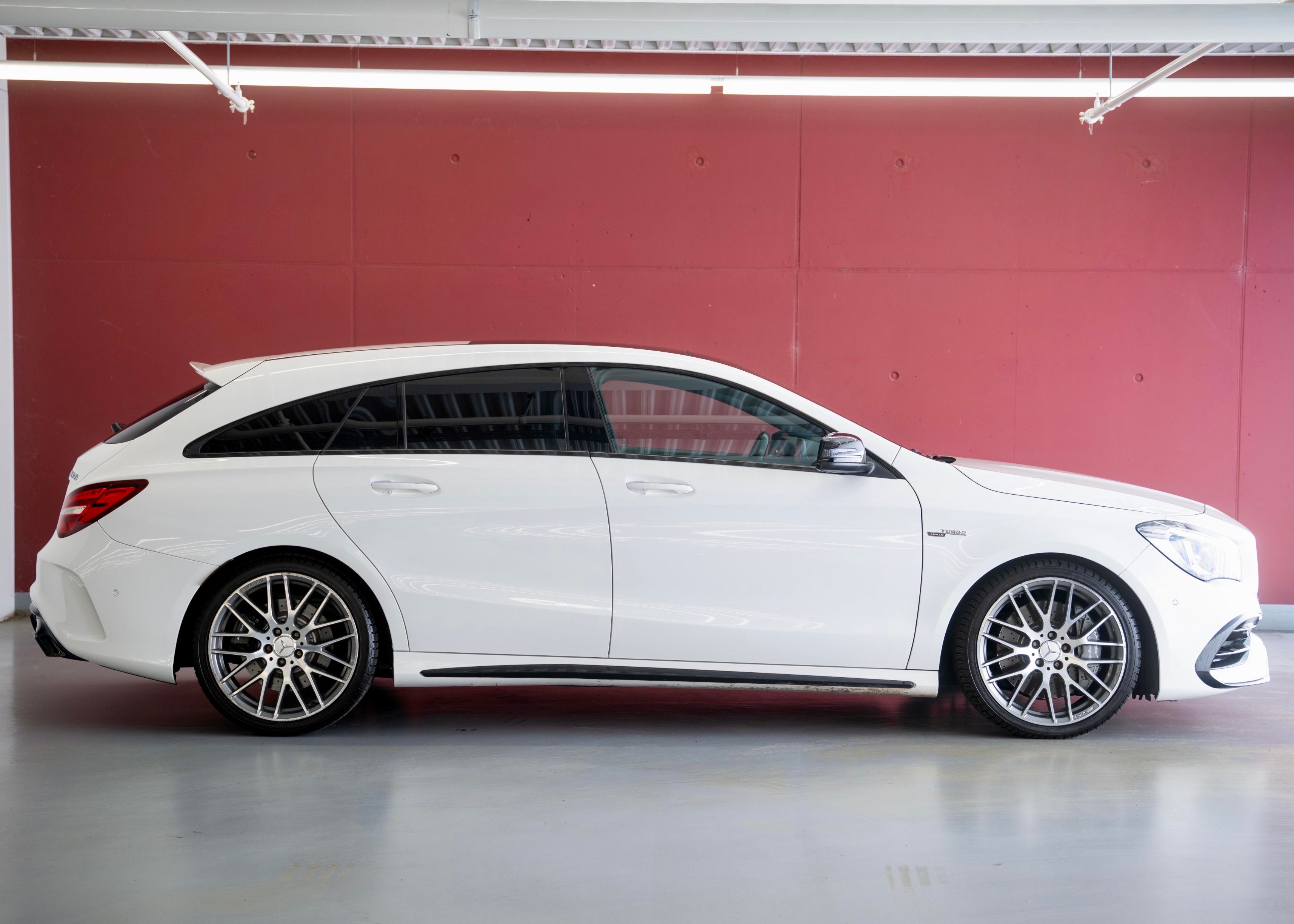 Image MERCEDES-BENZ CLA-45-AMG CLA Shooting Brake 45 AMG 4Matic (Swiss car)