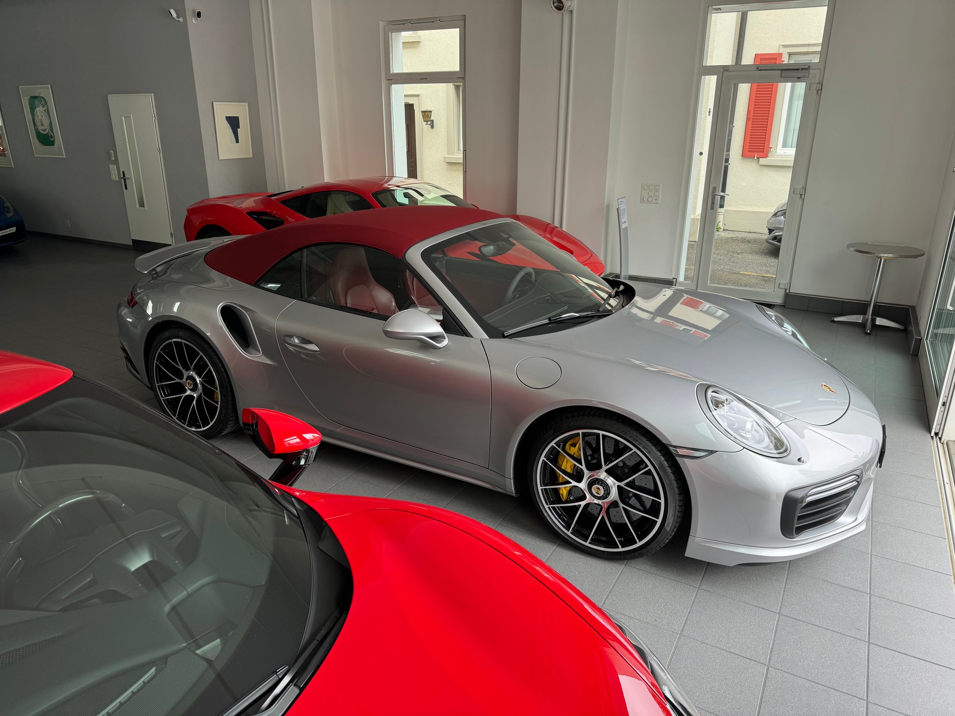 PORSCHE 911 Turbo S Cabrio PDK-image-7