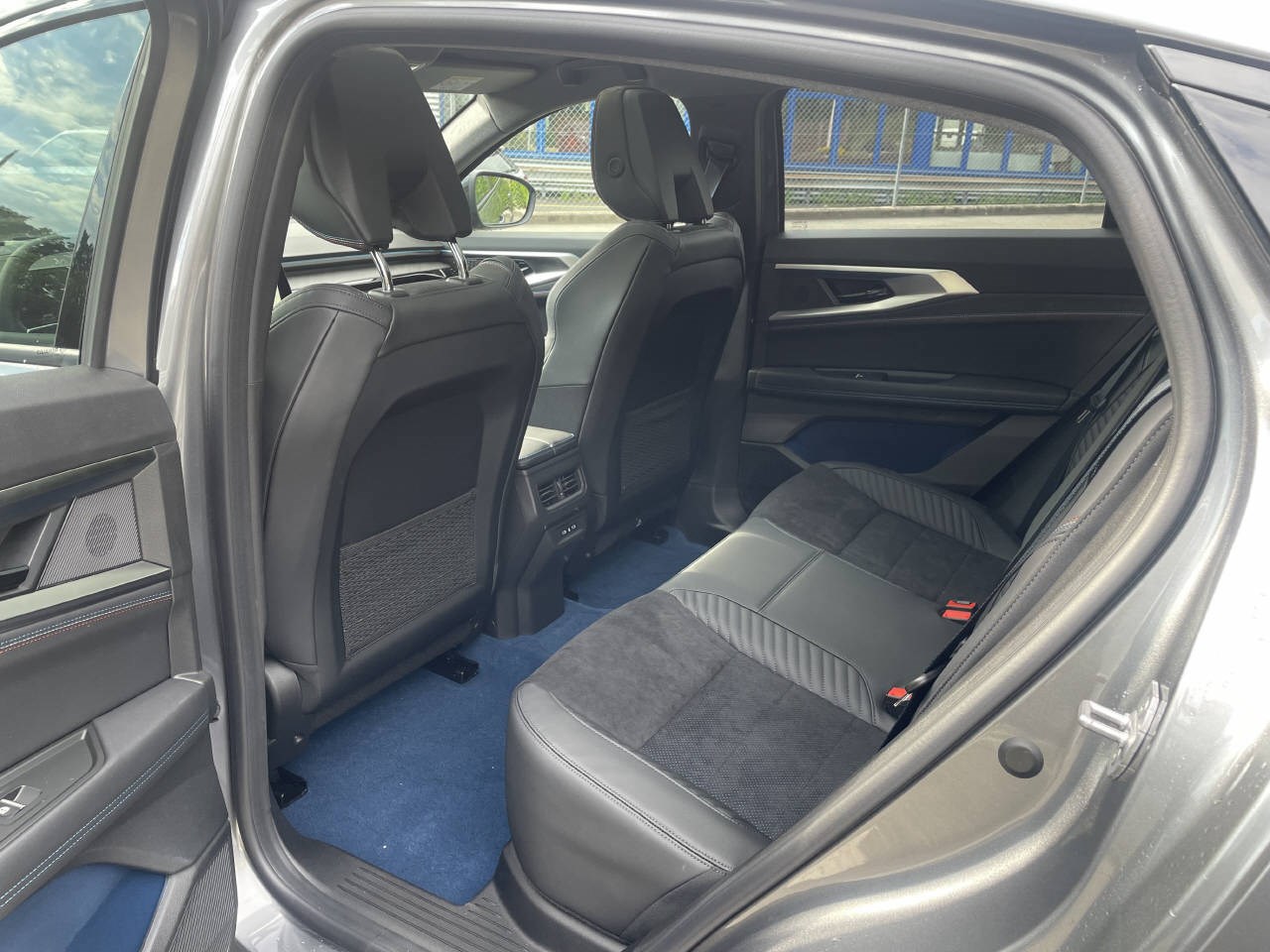 RENAULT RAFALE Atelier Alpine hyper hybrid E-Tech 4x4 300PS plug-in-image-9