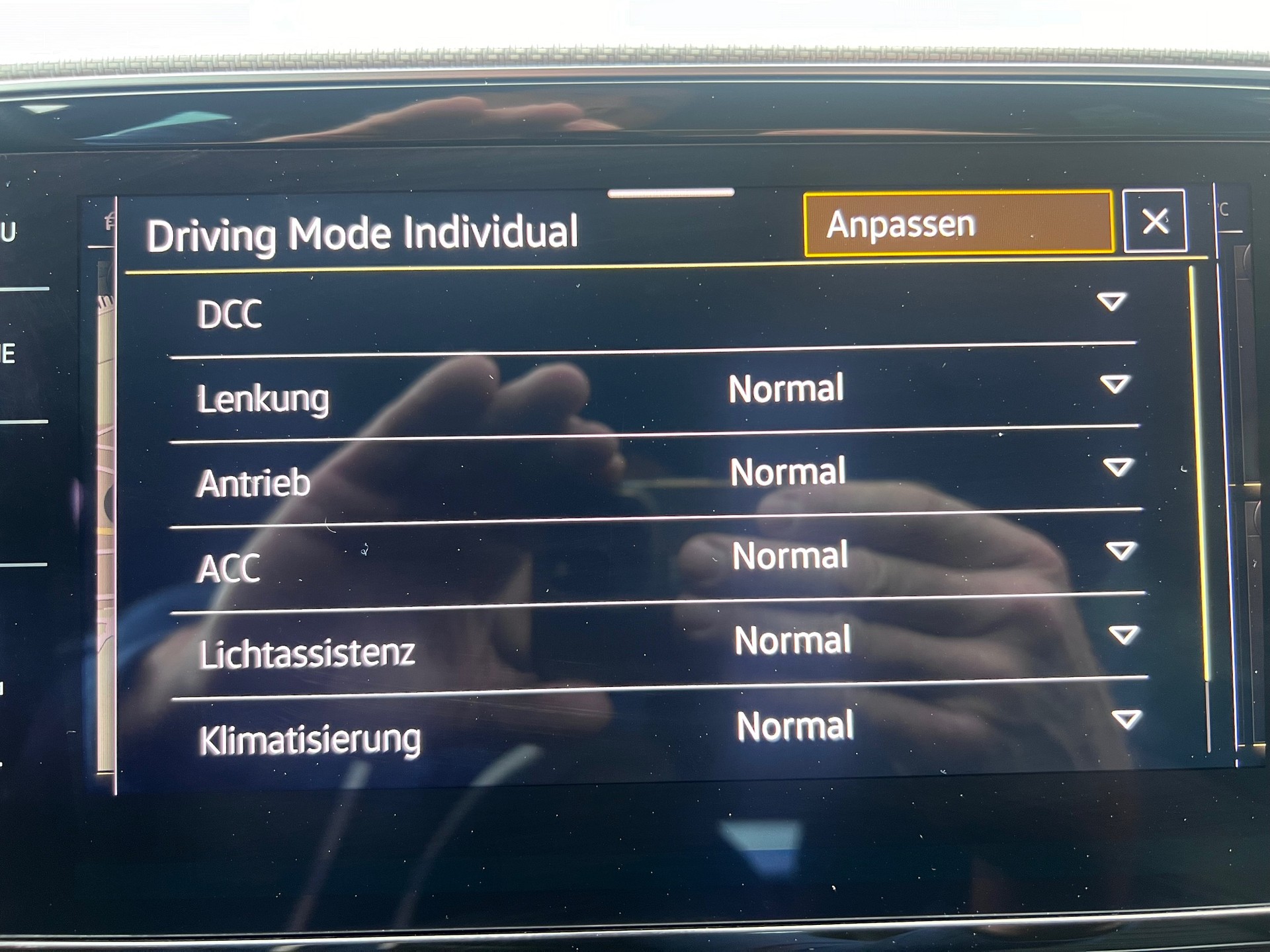 VW Passat Variant 2.0 TSI R-Line 4Motion DSG-image-14