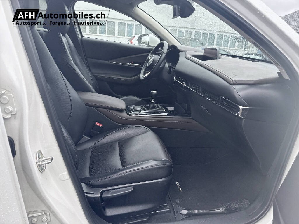MAZDA CX-30 2.0 180 Revolution AWD-image-8