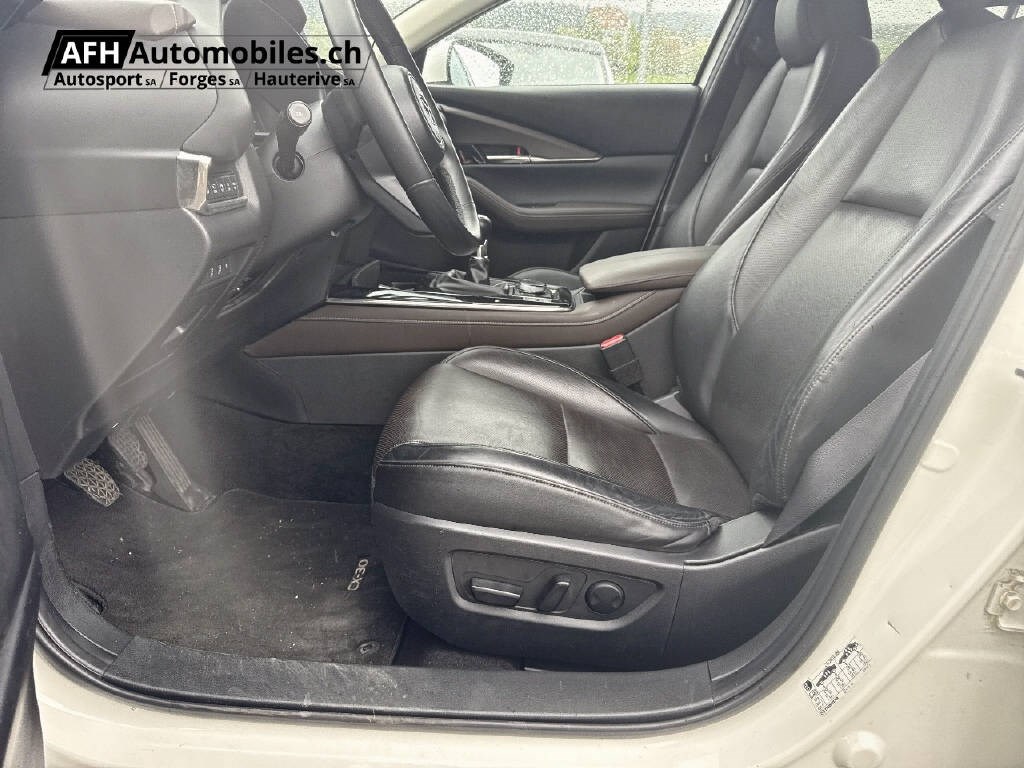 MAZDA CX-30 2.0 180 Revolution AWD-image-13