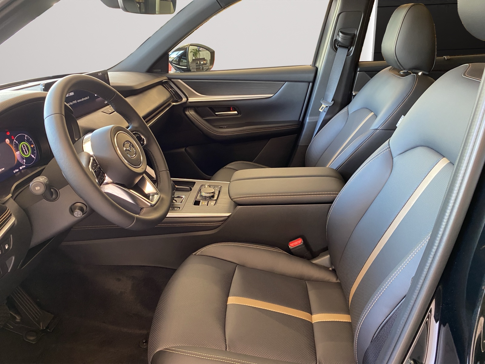 Image MAZDA CX-80 CX-80 e-Skyactiv PHEV 327 AWD Homura Plus