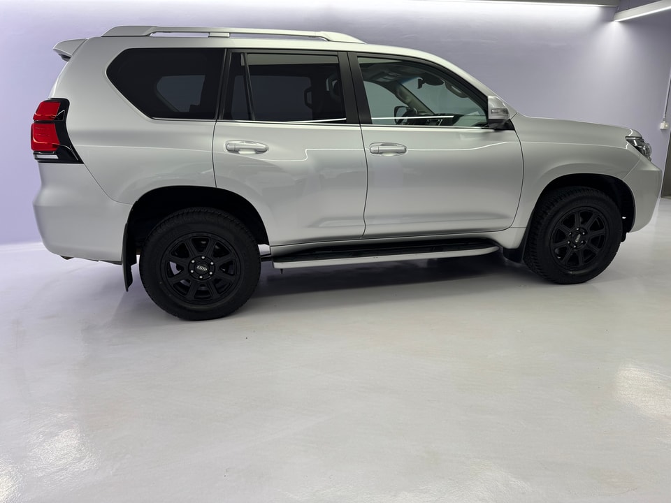 Land Cruiser 2.8 D 200 Style AWD