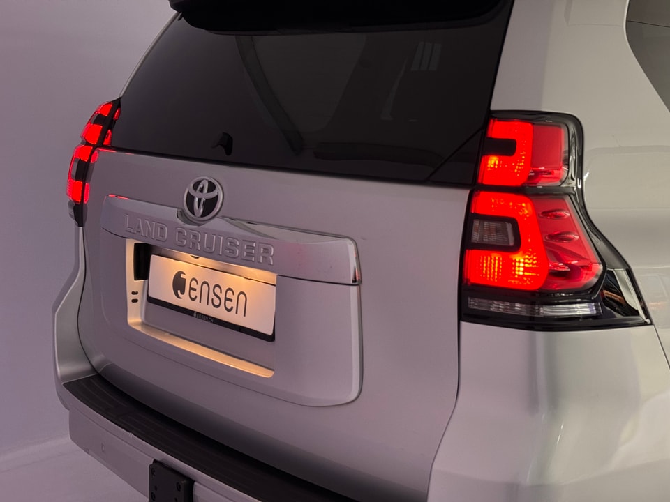 Land Cruiser 2.8 D 200 Style AWD