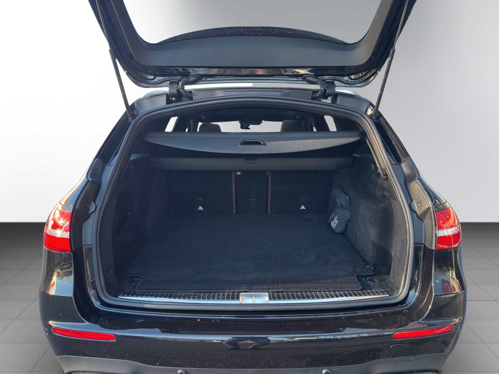 Image MERCEDES-BENZ E-43-AMG E 43 AMG 4 Matic