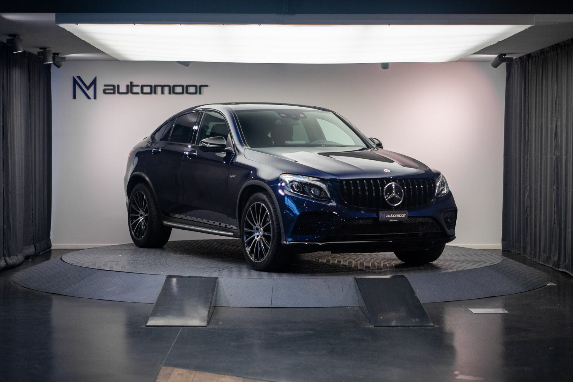 MERCEDES-BENZ GLC 43 AMG 4Matic Coupé *CH-Fahrzeug* *Burmester* *Schiebedach*-showroom-element-2