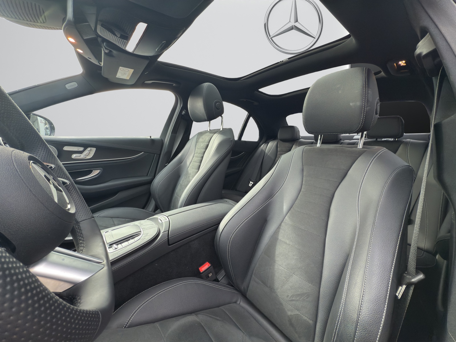 Image MERCEDES-BENZ E-220 E 220 d 4Matic 9G-Tronic