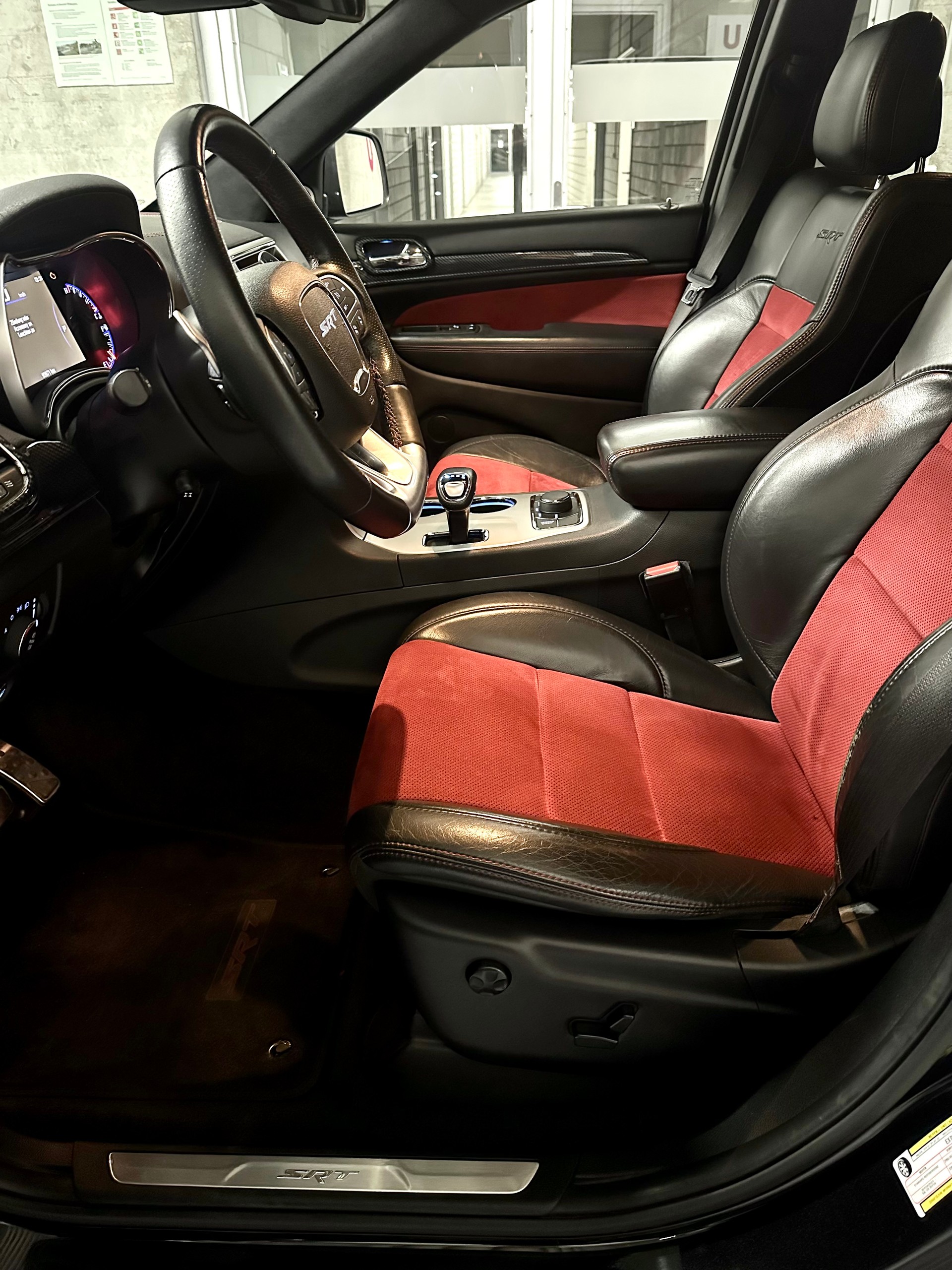 JEEP Grand Cherokee 6.4 V8 HEMI SRT8 Red Vapor Aut.-image-11